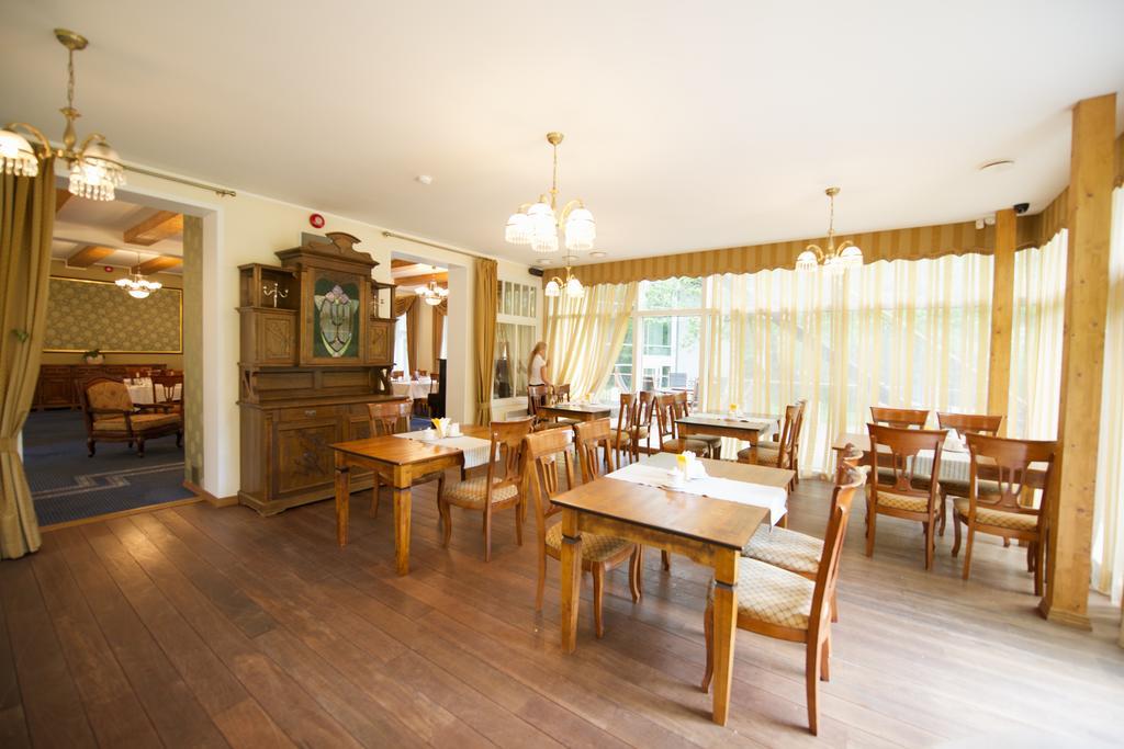 Villa Hotel Theresa Rakvere Kültér fotó