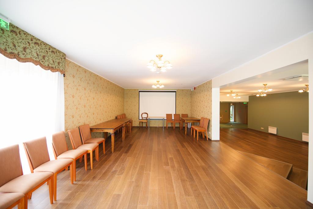 Villa Hotel Theresa Rakvere Kültér fotó
