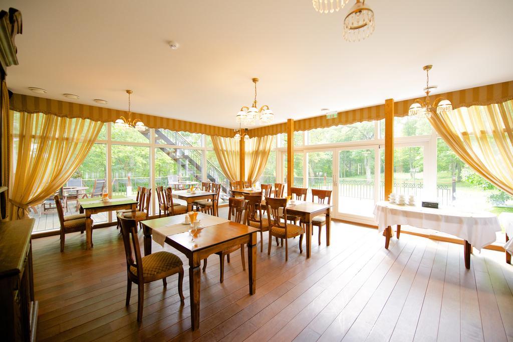 Villa Hotel Theresa Rakvere Kültér fotó