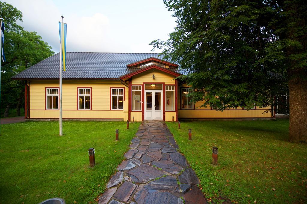 Villa Hotel Theresa Rakvere Kültér fotó