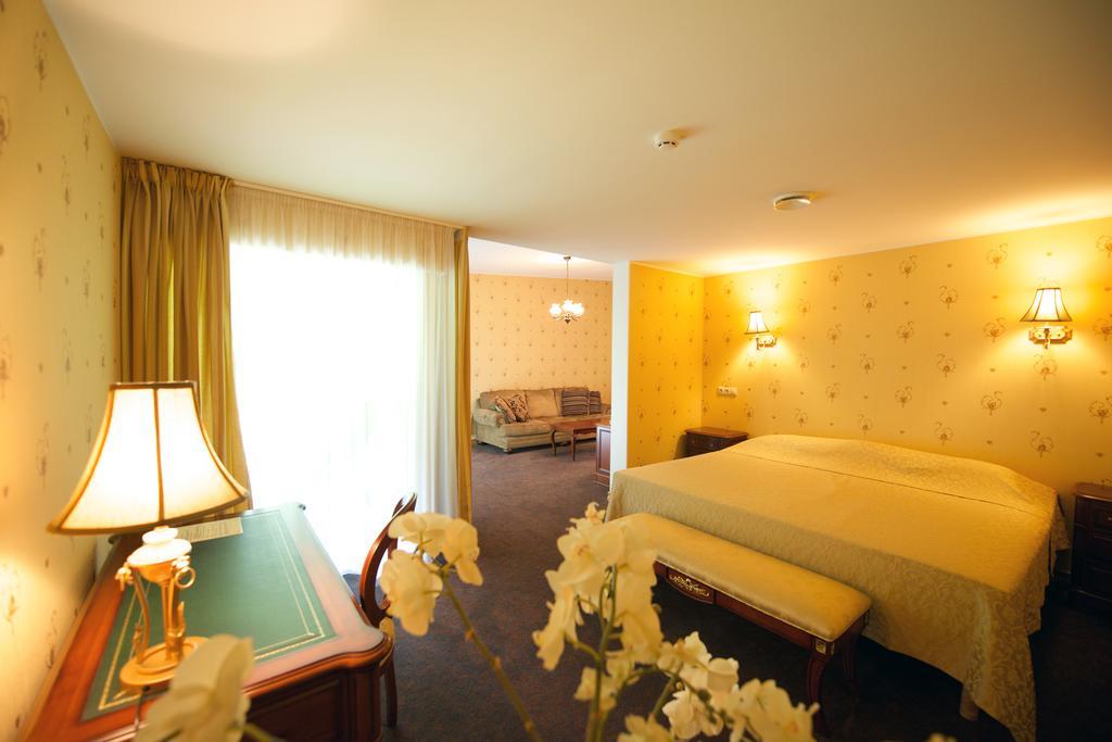 Villa Hotel Theresa Rakvere Szoba fotó