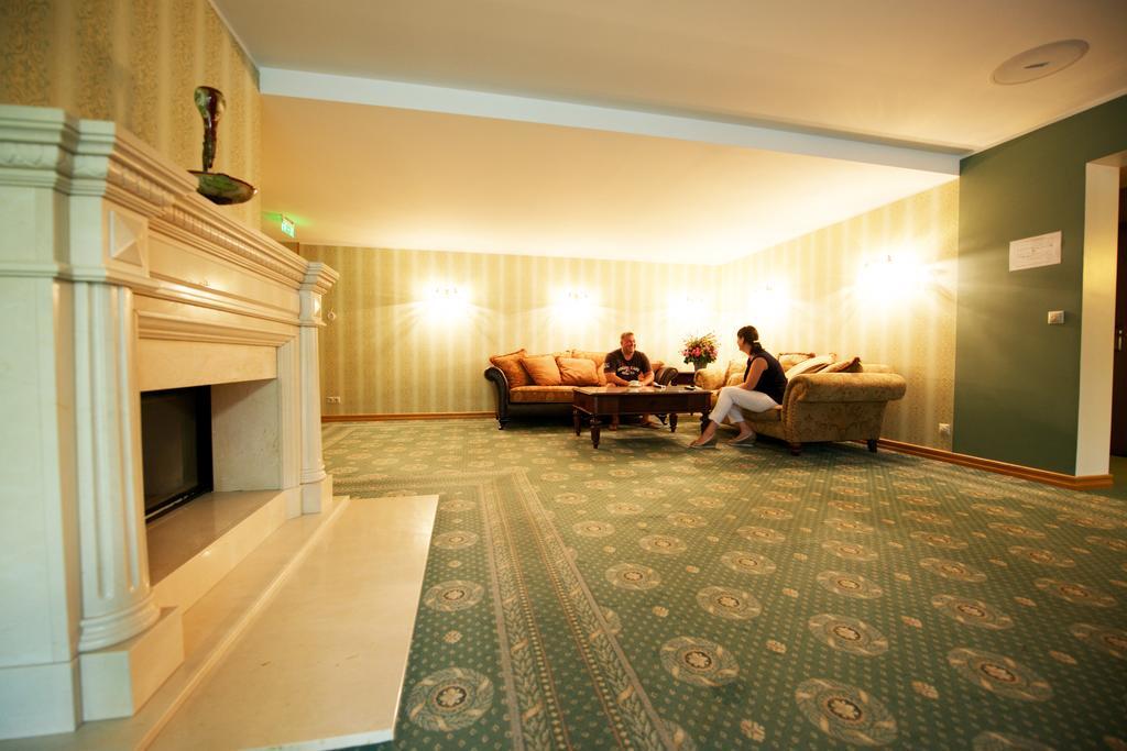 Villa Hotel Theresa Rakvere Kültér fotó