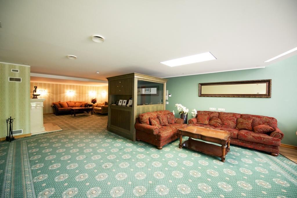 Villa Hotel Theresa Rakvere Kültér fotó